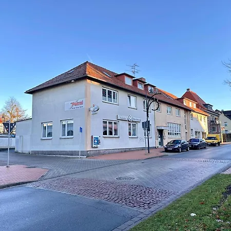 4-bett Im Zentrum - Naehe Restaurant & Waschsalon - Wlan, Parkplatz, Bad & Mehr *