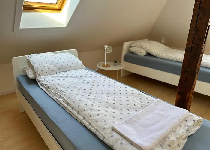 4-bett Im Zentrum - Naehe Restaurant & Waschsalon - Wlan, Parkplatz, Bad & Mehr Διαμέρισμα